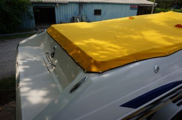Yellow Fountain Boat Cover