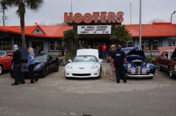 Hooter's Car Show 2014_1