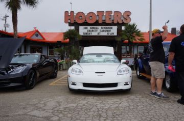 Hooter's Car Show 2014_2