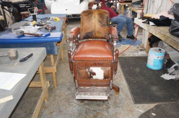 Cowhide Barber Chair_1